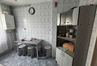 Apartament cu 2 camere decomandat în Vest - 3