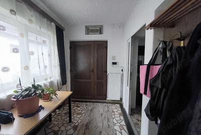 Sacele - Turche?, casa + anexe + teren. - 7