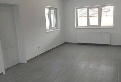 Casa noua la cheie+teren liber 2000mp deschidere DN - 6