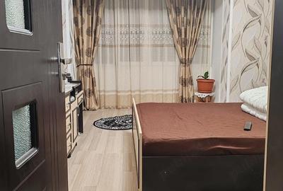 Apartament cu 4 camere semidecomandat în Central - 2