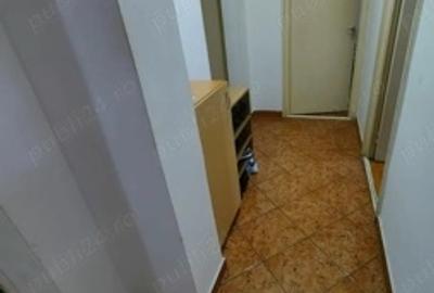 Apartament cu 3 camere decomandat , etaj 1 , zona  Cetate - 6
