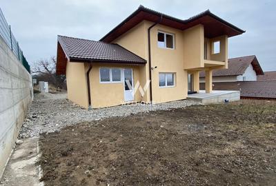 Casa individuala, LA CHEIE, zona buna, 5 min de Sibiu - 1