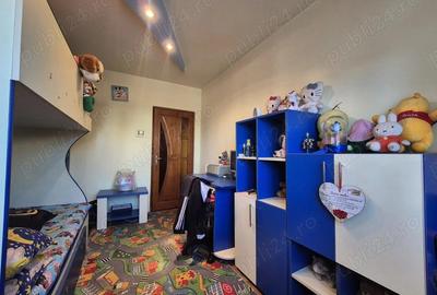 Vanzare Apartament 3 camere Zona 9 Mai, Targu Jiu - 5