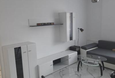 Apartament cu 3 camere semidecomandat, mobilat în Florești - 4