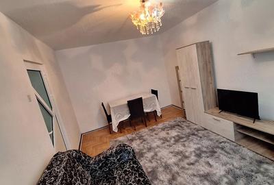 Apartament cu 2 camere decomandat în Central - 3