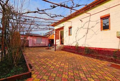 Casa de vanzare Parneava - 2