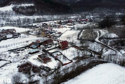Casă cu 2 camere cu Teren 400 Mp în Băiculești - 9