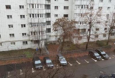 Apartament cu 3 camere decomandat în Dristor