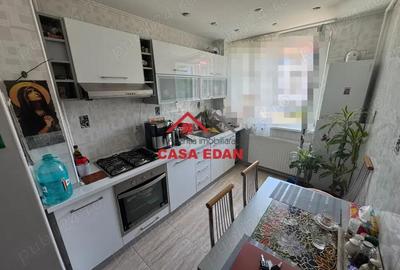 Casă cu 3 camere decomandat în Câmpina - 10