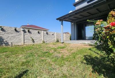 Casă cu 3 camere cu Teren 200 Mp în Central - 2