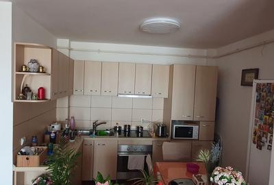 Garsonieră decomandată în Central - 2