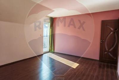 Casa / Vila cu 5 camere de vanzare - 26