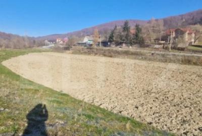 Teren de 6823 mp, în Central - 6