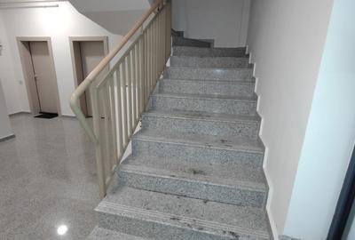 Bloc nou, S+P+5E, cu 19 apartamente, cu 1,2 si 3 camere,  zona Central - 17