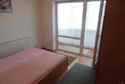 Inchiriez apartament 2 camere in Deva, pe str. Minerului, et 1 - 10