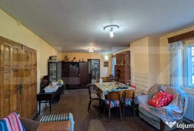 Casă cu 7 camere cu Teren 1656 Mp în Central - 15