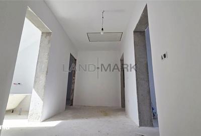 Casă cu 5 camere cu Teren 280 Mp în Ghiroda