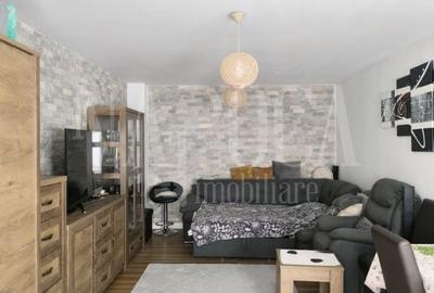 Casă individuală cu 3 camere cu Canalizare în Central - 2