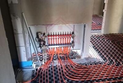 VILĂ TIP TRIPLEX/ LA CHEIE/ ÎN CARANSEBEȘ/,JUD.C-S COMISION 0% - 27