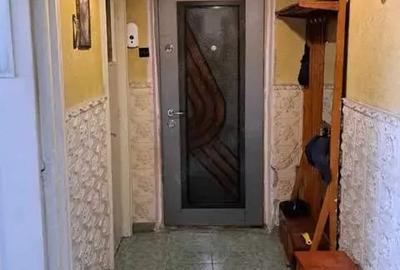 Apartament cu 3 camere semidecomandat în Central - 3