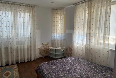 Casă cu 7 camere cu Teren 1083 Mp în Reghin - 2