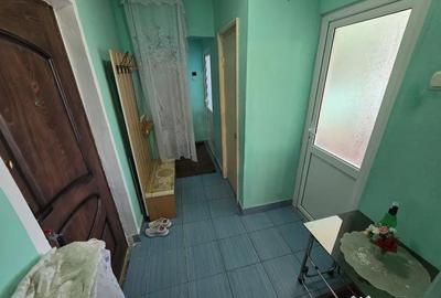 Apartament cu 3 camere semidecomandat în 23 August - 4