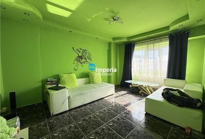 Apartament cu 3 camere decomandat în Păcurari