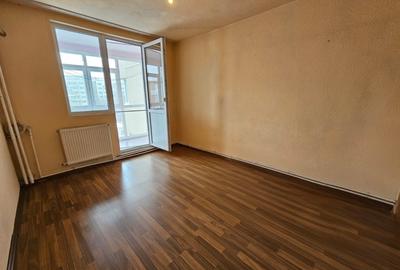 Apartament cu 3 camere semidecomandat, mobilat în Berceni - 8