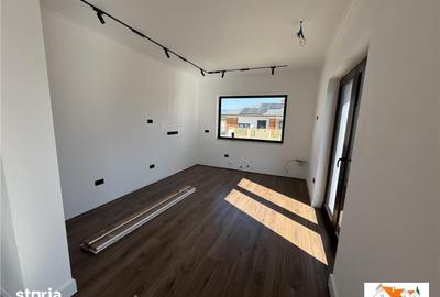 Casă cu 4 camere cu Teren 500 Mp în Central - 7