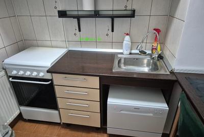 Proprietar - Inchiriez Garsoniera complet mobilata si utilata - Str Bârcă, nr 10 - 8