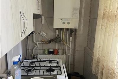 Apartament 3 camere , zona ultracentrala -Casa de Pensii Focsani, decomandat, im - 3