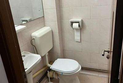 Apartament cu 3 camere situat in Tractorul - 8