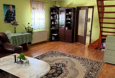 Casă de vânzare în Feldioara, Ucea – liniște, confort și natură! - 11