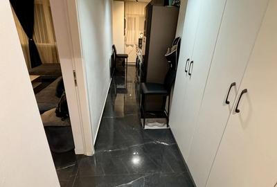 Garsoniera decomandata, renovata integral, etaj 1 Azuga - 2