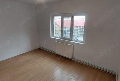 Apartament cu 2 camere semidecomandat în Central - 1