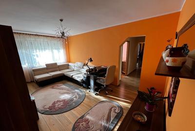 De inchiriat apartament 3 camere Micro 16 - 4