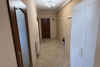 Apartament cu 2 camere decomandat în Carpați 2 - 5