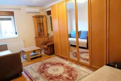 Apartament cu 2 camere nedecomandat în P-ța Unirii - 1