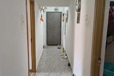 Vanzare apartament 3 camere , decomandat, Central Slobozia Vanzare apartament 3 camere , decomandat, Central Slobozia - 3