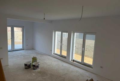 Casă cu 3 camere în Moșnița Nouă - 3