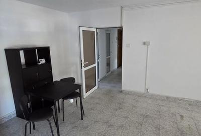 Spațiu comercial, de 51 mp, în Central - 4