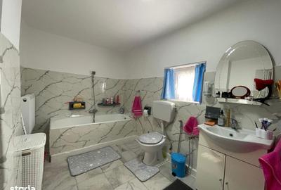 Casă cu 2 camere cu Teren 1160 Mp în Central - 5