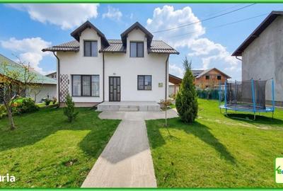 Casă cu 4 camere în Piatra - 11