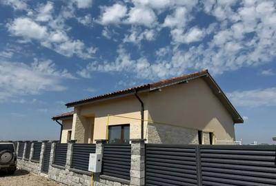 Casă cu 4 camere cu Canalizare în Cernica - 3