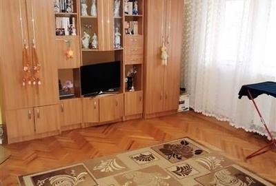 3 camere decomandat vedere pe 2 parti, CENTRALA, zona Dambovita - 4