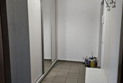 Garsonieră decomandată în Central