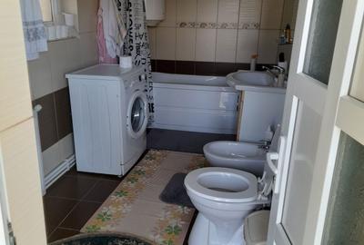 Casă cu 3 camere în Secuia - 7