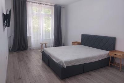 Garsonieră decomandată în Județean - 2