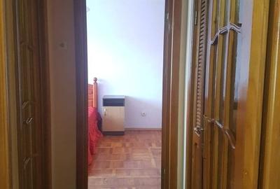 Apartament doua camere, mobilat si utilat, etaj unu, in Cornisa, langa Scoala 10 Apartament doua camere, mobilat si utilat, etaj unu, in Cornisa, langa Scoala 10 - 10