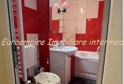 Apartament 3 camere decomandate zona Inel 1 - 6